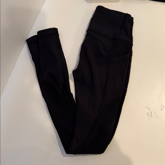 Lululemon Black Leggings size 2 - Picture 2 of 4